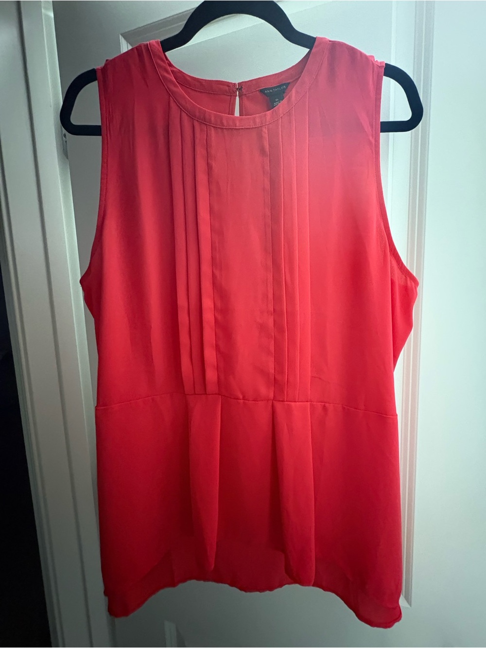 Ann Taylor Coral Sleeveless Pintuck Blouse NWT
